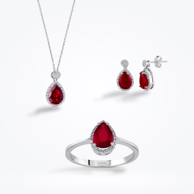 4.50 Karat Pırlanta Yakut Set 