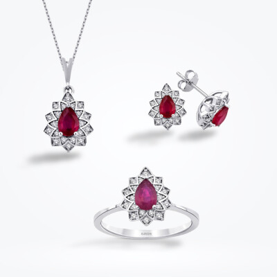 2.93 Karat Pırlanta Yakut Set