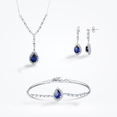 7.31 Karat Pırlanta Damla Safir Set