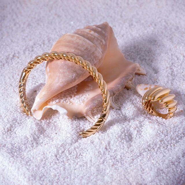 Tatilde Hangi Takılar Tercih Edilmeli?