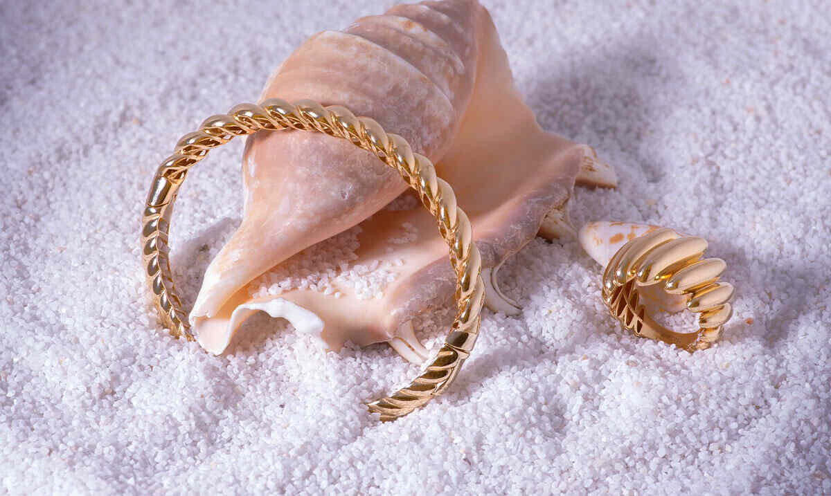 Tatilde Hangi Takılar Tercih Edilmeli?